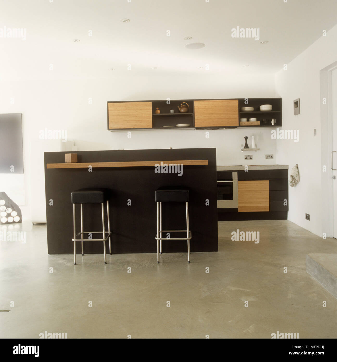 Kitchen breakfast bar with stools Stock Photo Alamy