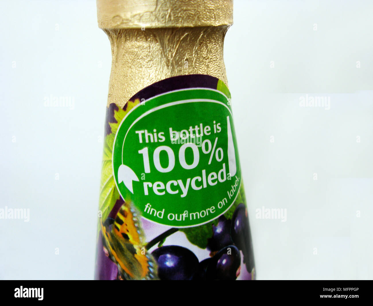 Made from recyclable materials hires stock photography and images Alamy