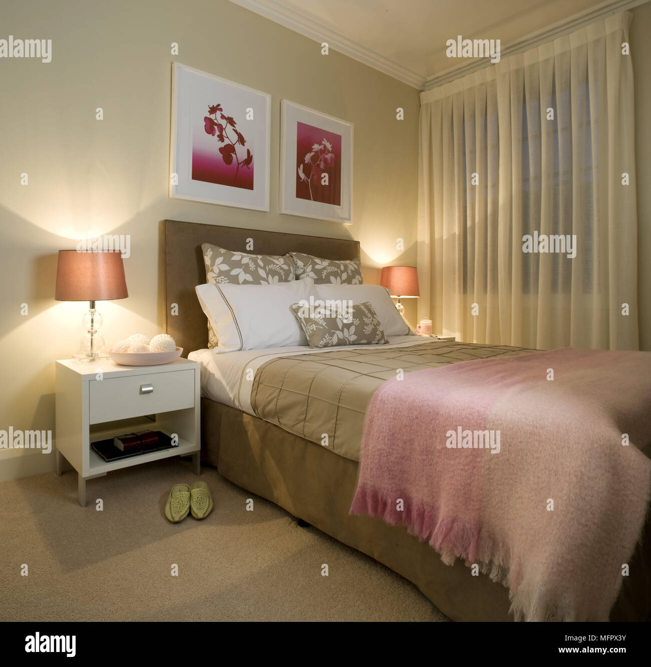 bed headboard lamp