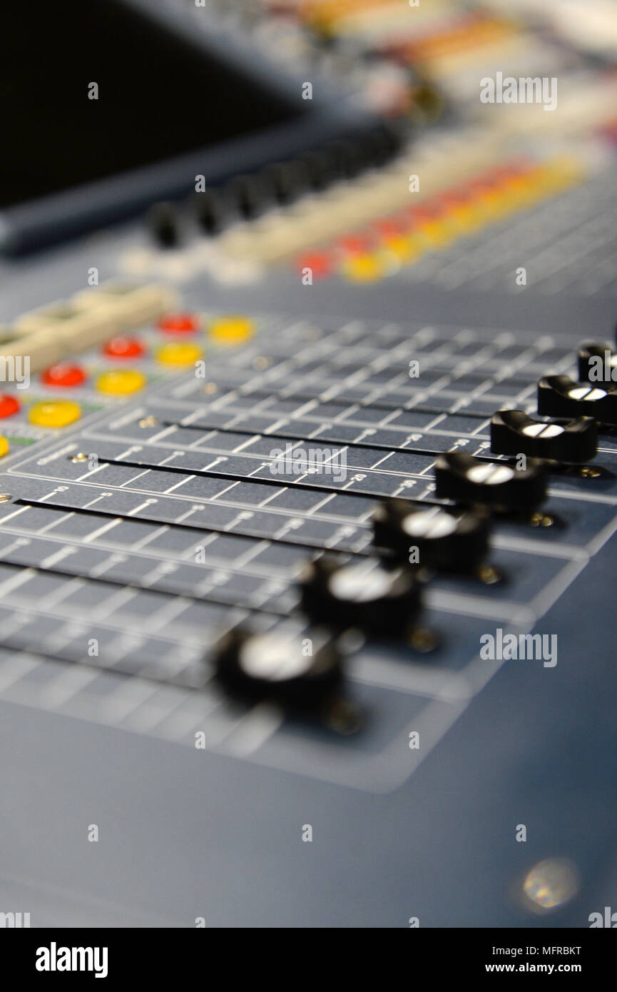 Mixing desks hires stock photography and images Alamy
