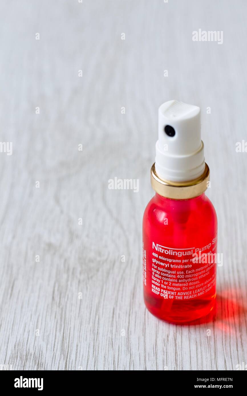 Nitrolingual (glyceryl trinitrate) in a pump spray bottle used for  relieving angina attacks Stock Photo - Alamy