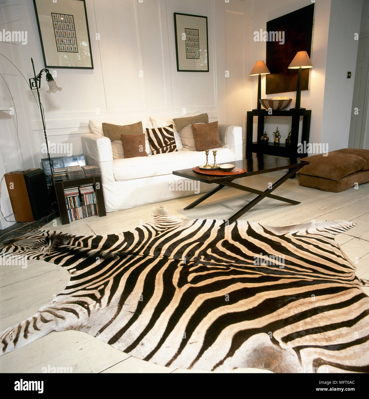 Animal skin rug hi-res stock photography and images - Alamy Animal skin rug hi-res stock photography and images - Alamy