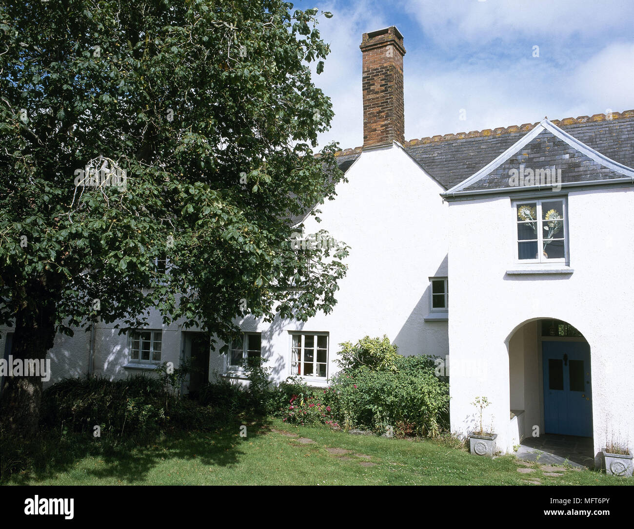 Exterior whitewashed country house  exteriors houses Stock Photo
