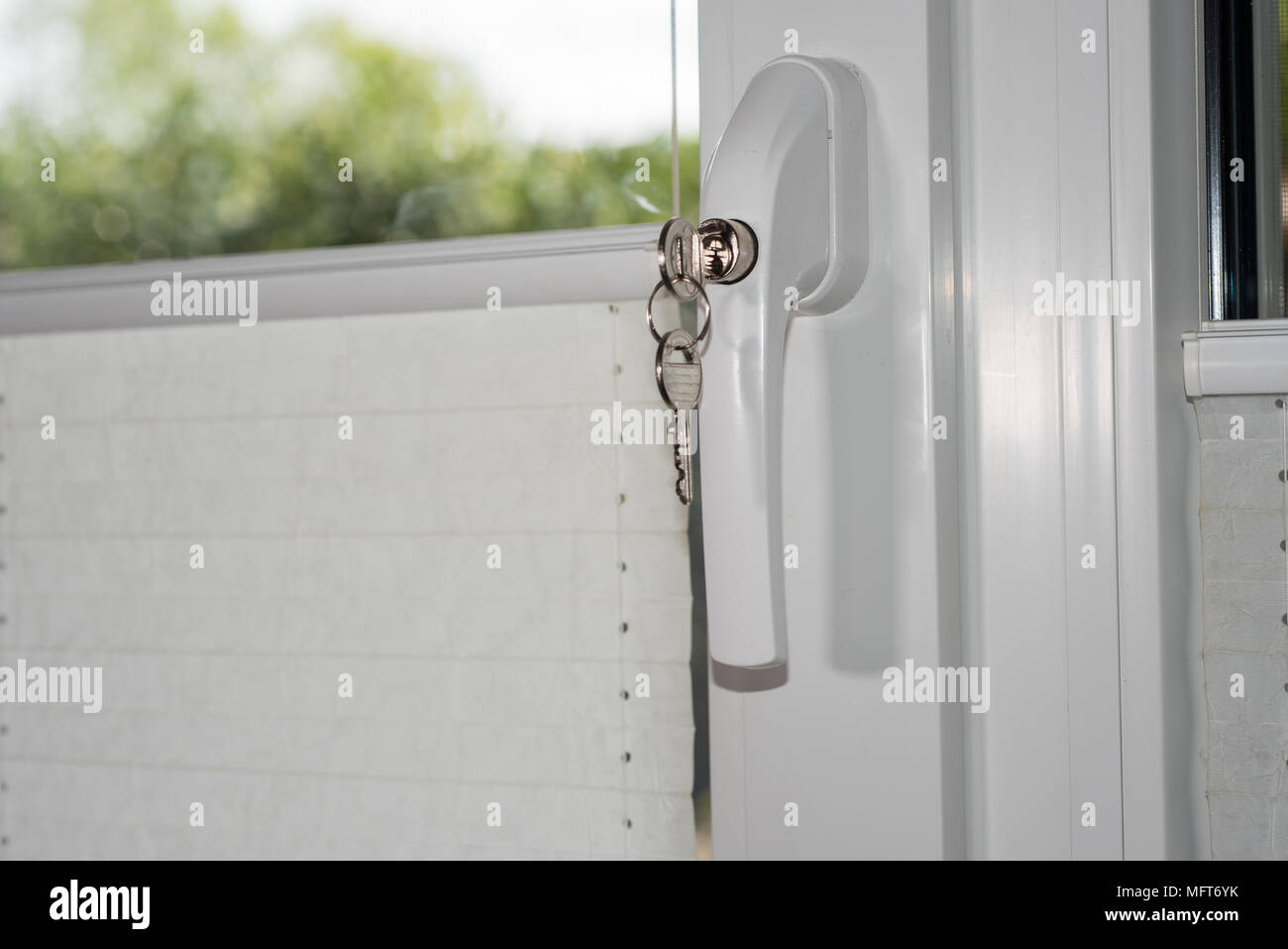 Two Handle Security Windows Security technology - lock on door window handle as burglary protection ...