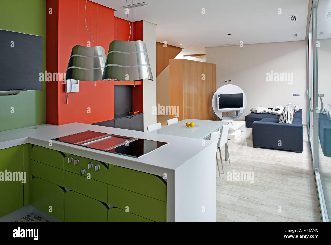 Open plan kitchen living area hi-res stock photography and images - Alamy