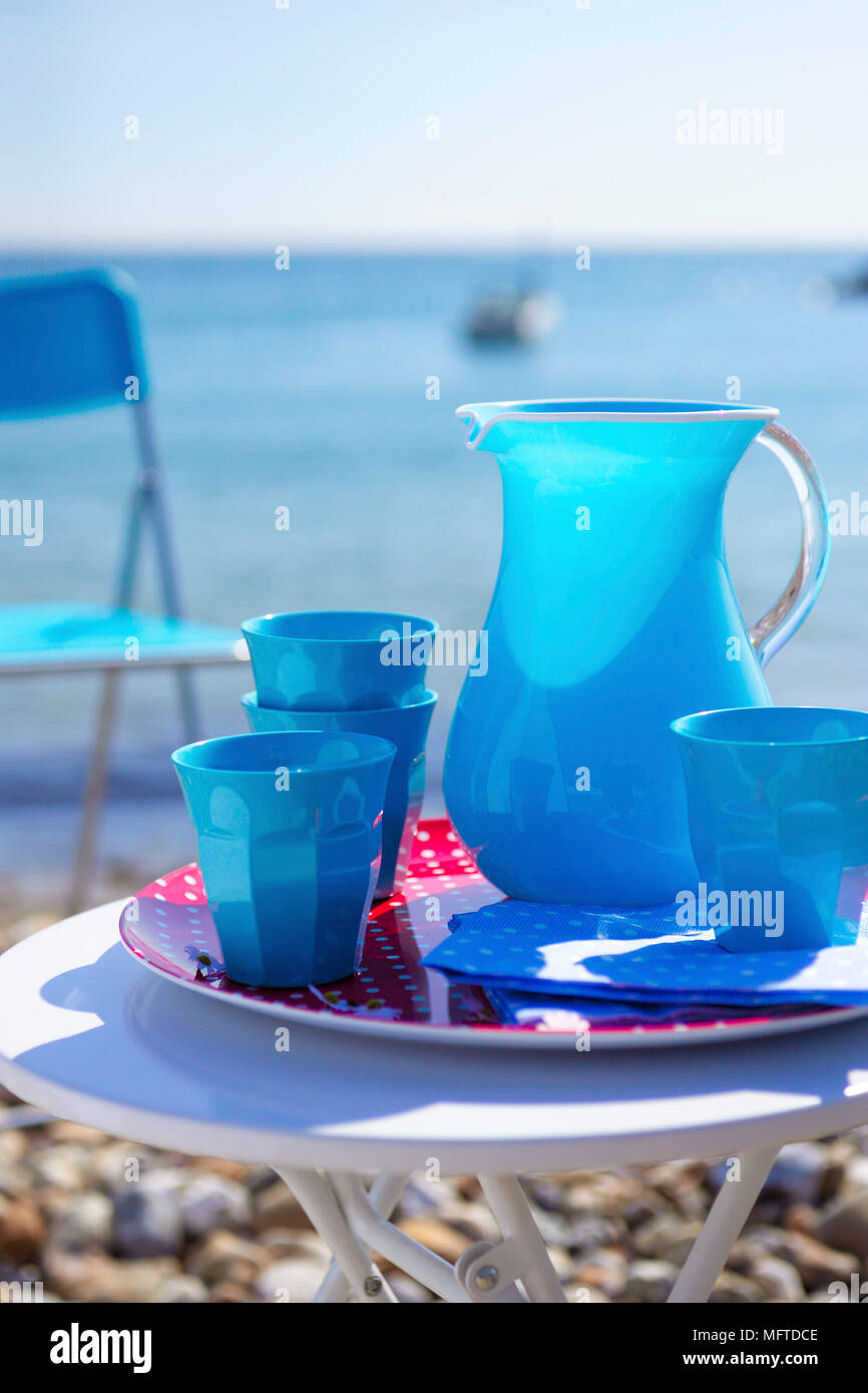 Plastic tumblers hires stock photography and images Alamy