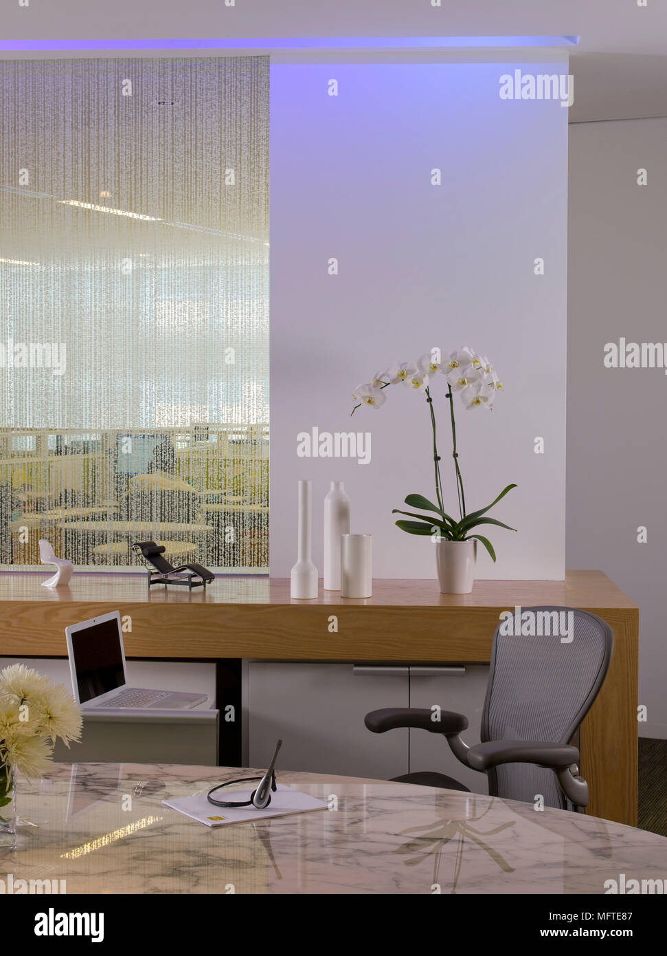 Oval office study hires stock photography and images Alamy