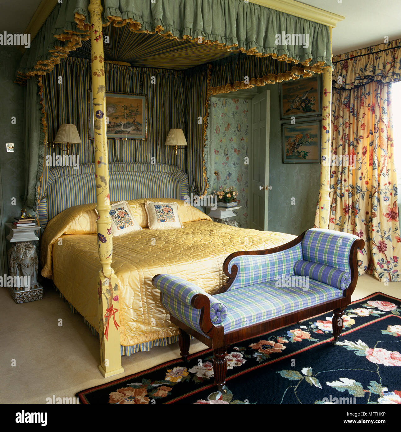 Green four 2024 poster bed