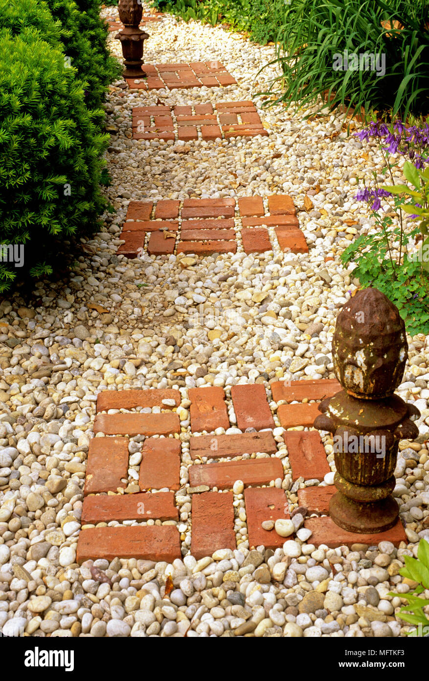 Brick gravel path hires stock photography and images Alamy