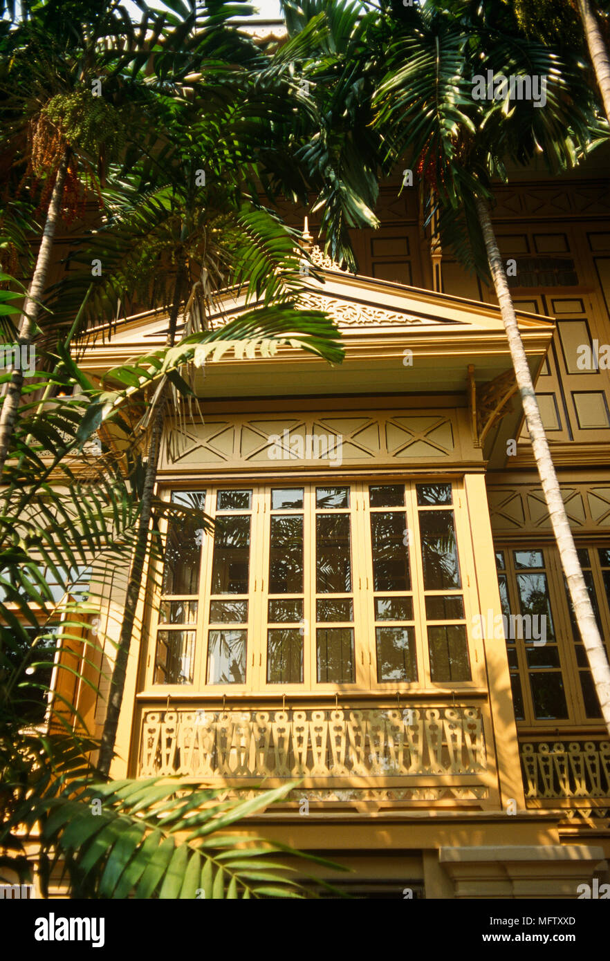 Vimanmek mansion a teak building with ornate window Stock Photo
