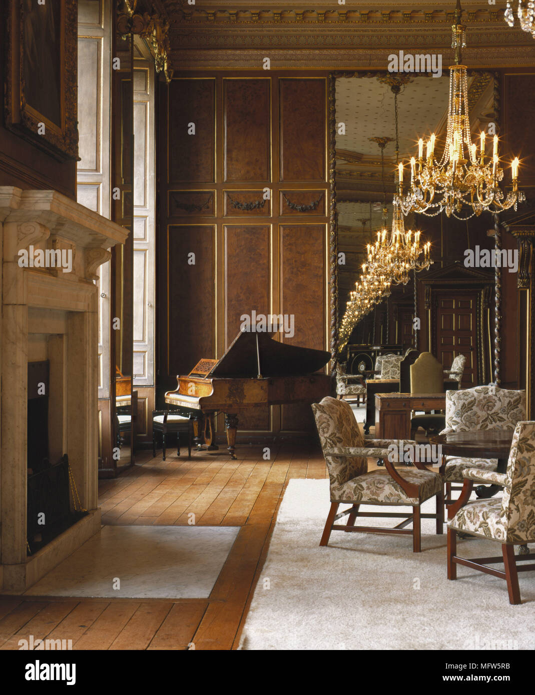 A Traditional Grand Drawing Room Ornate Ceiling Wood