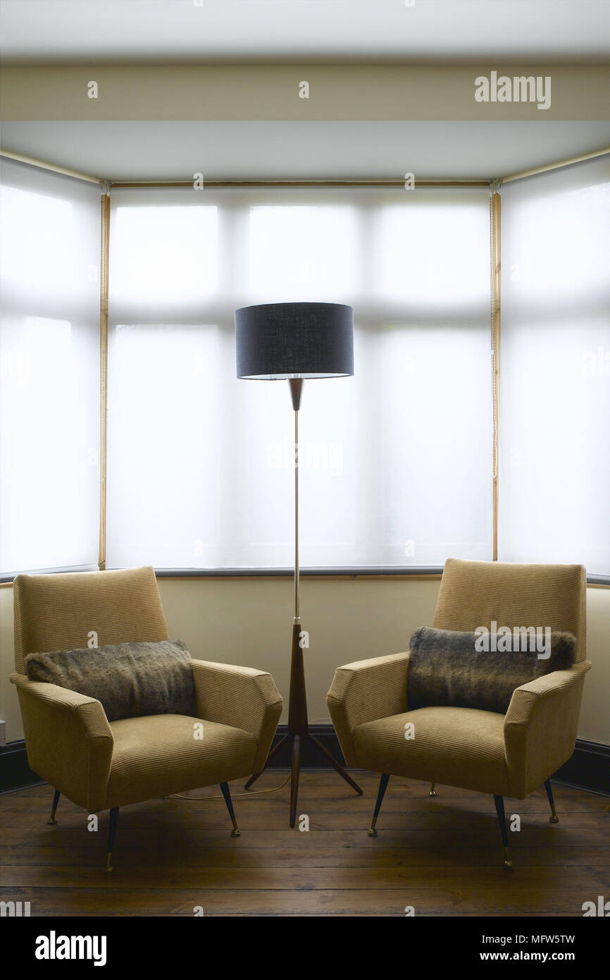 side arm chairs for living room