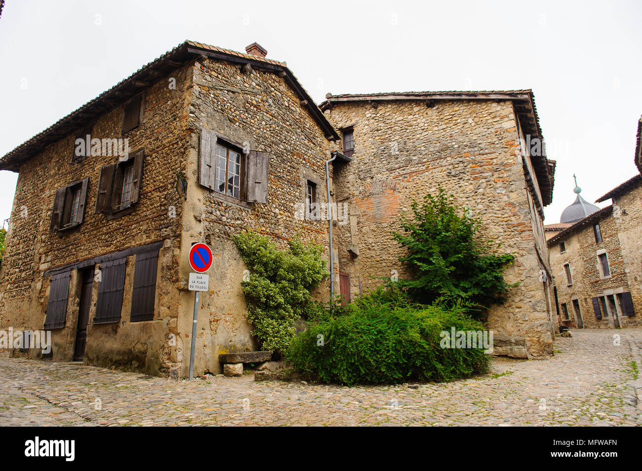 Perouges medieval walled city hi-res stock photography and images - Alamy