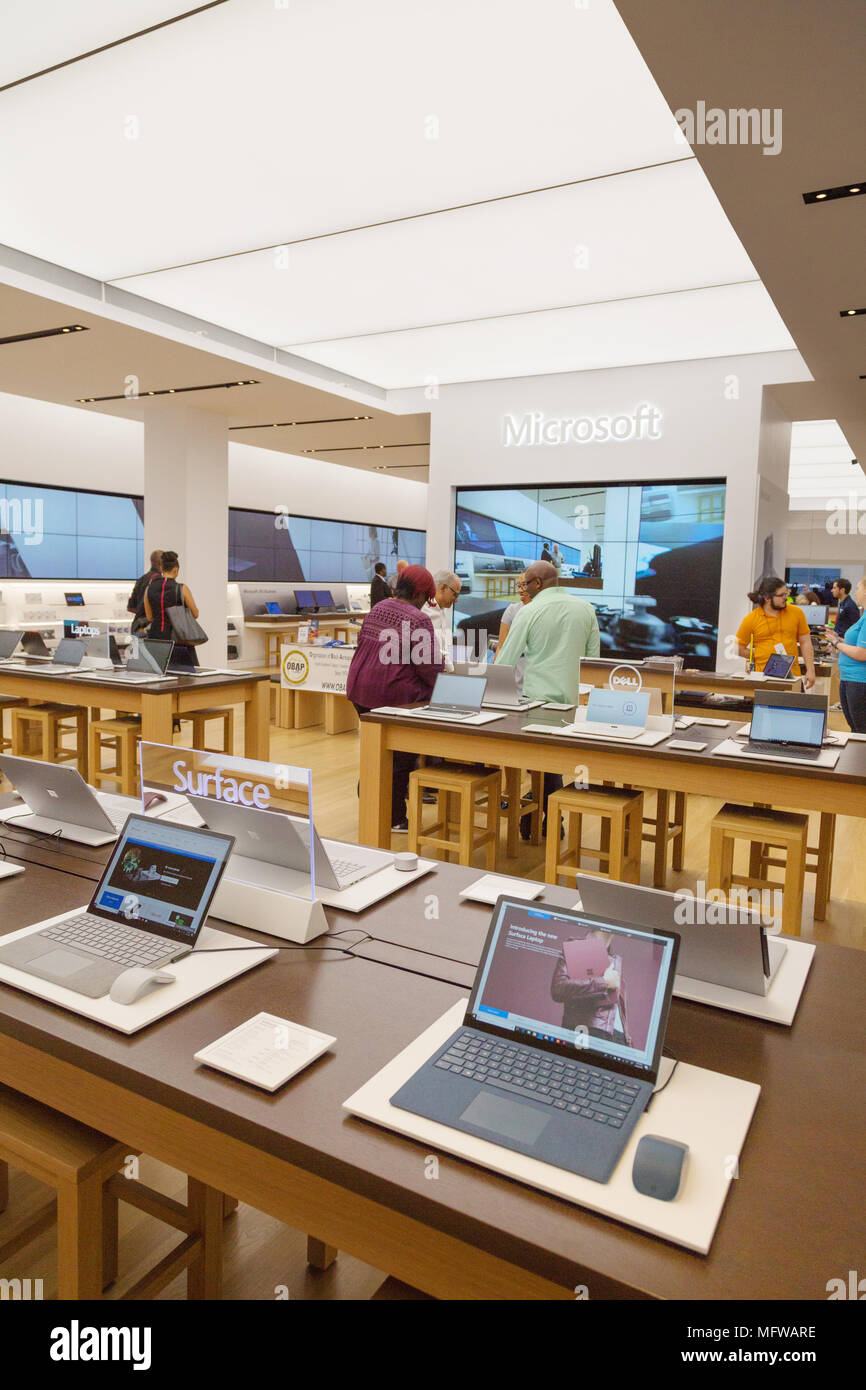 People shopping in the Microsoft store, The Galleria Mall, Houston, Texas United States of America Stock Photo