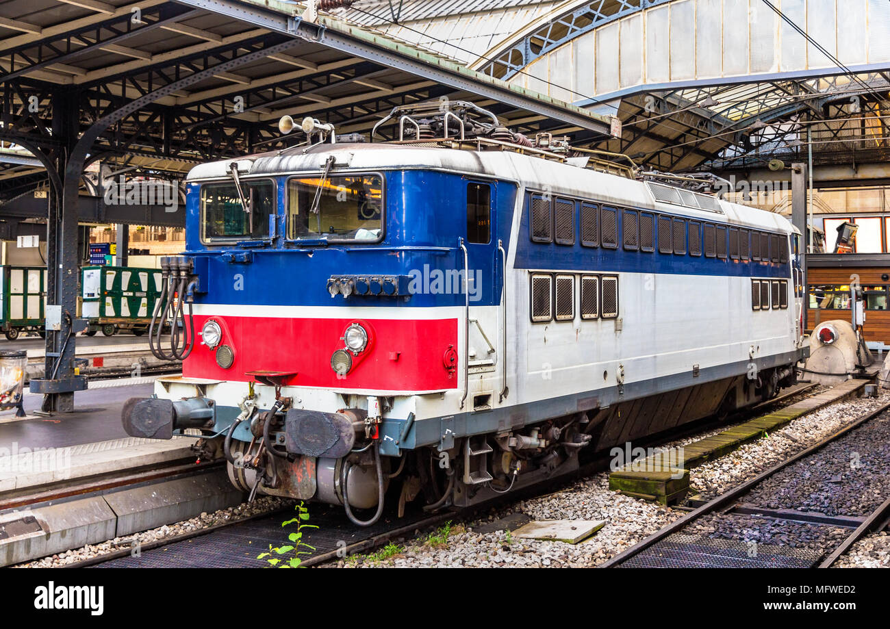 Old French electric locomotive at Paris-Est station Stock Photo