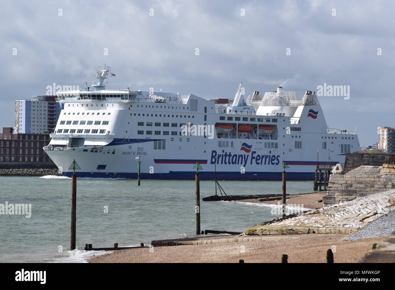 Brittany ferries france hi-res stock photography and images - Alamy