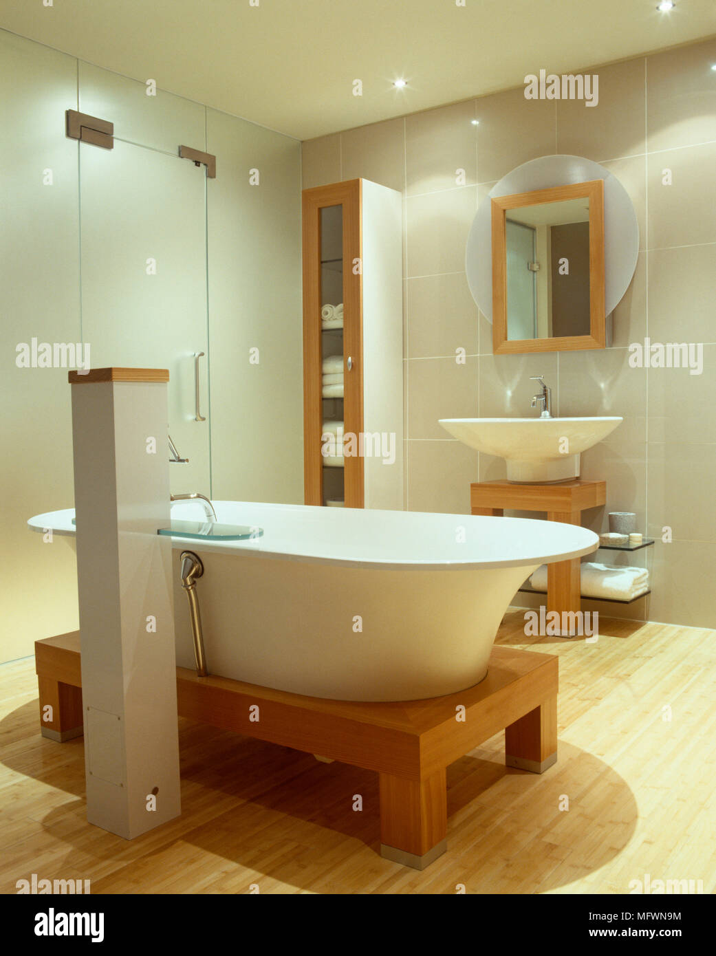 Stepped Platform Bath Tub | Interior Design Ideas