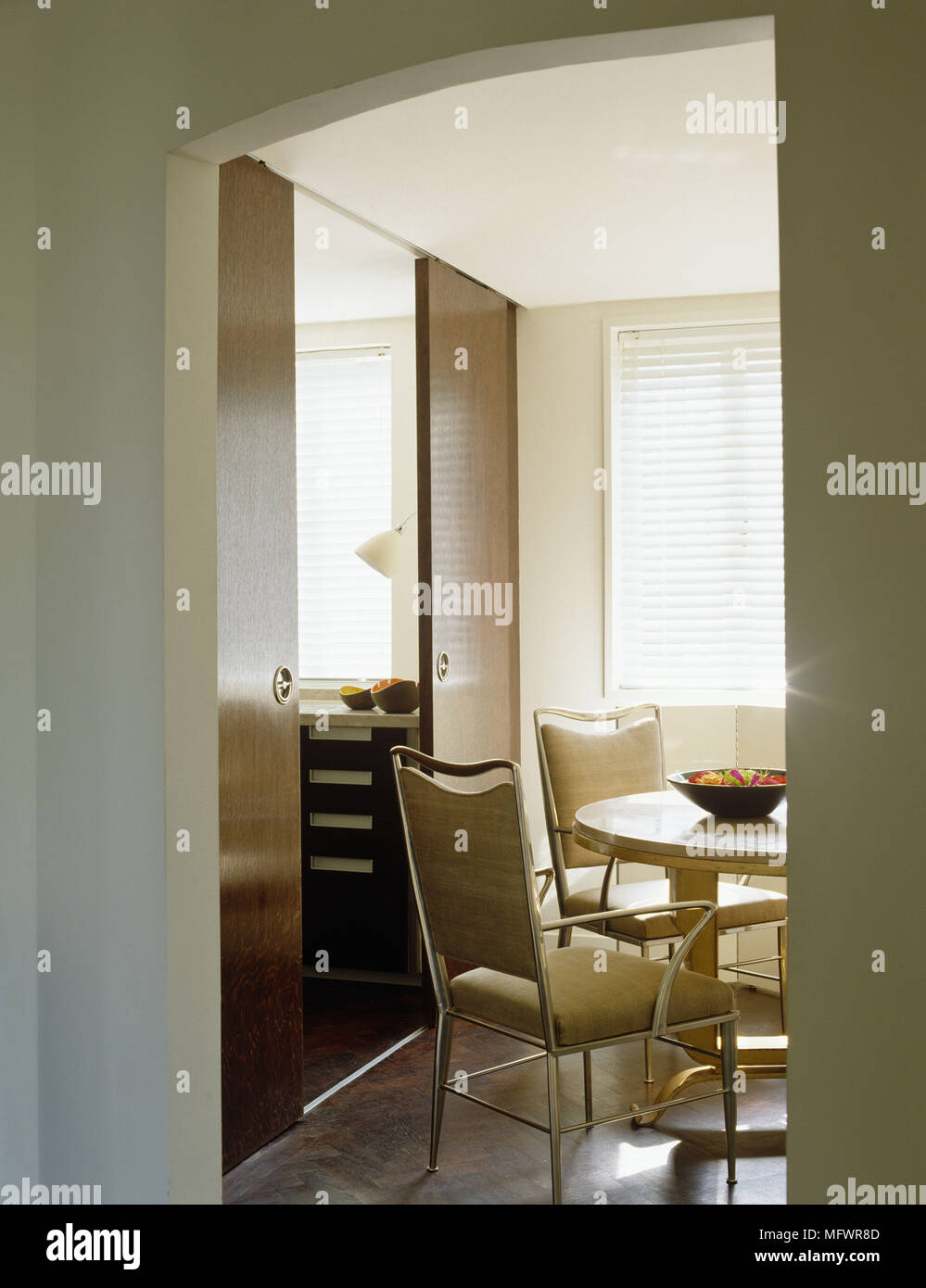 Sliding doors chairs hires stock photography and images Alamy