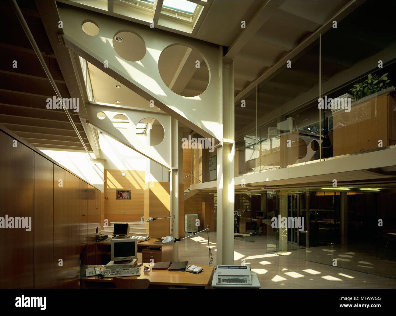 Spacious office interiors hi-res stock photography and images - Alamy