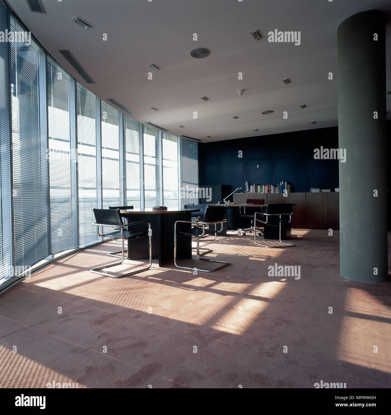 Industrial style office space hi-res stock photography and images - Alamy
