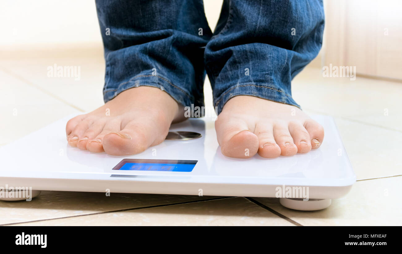 Bathroom scales digital hi-res stock photography and images - Alamy