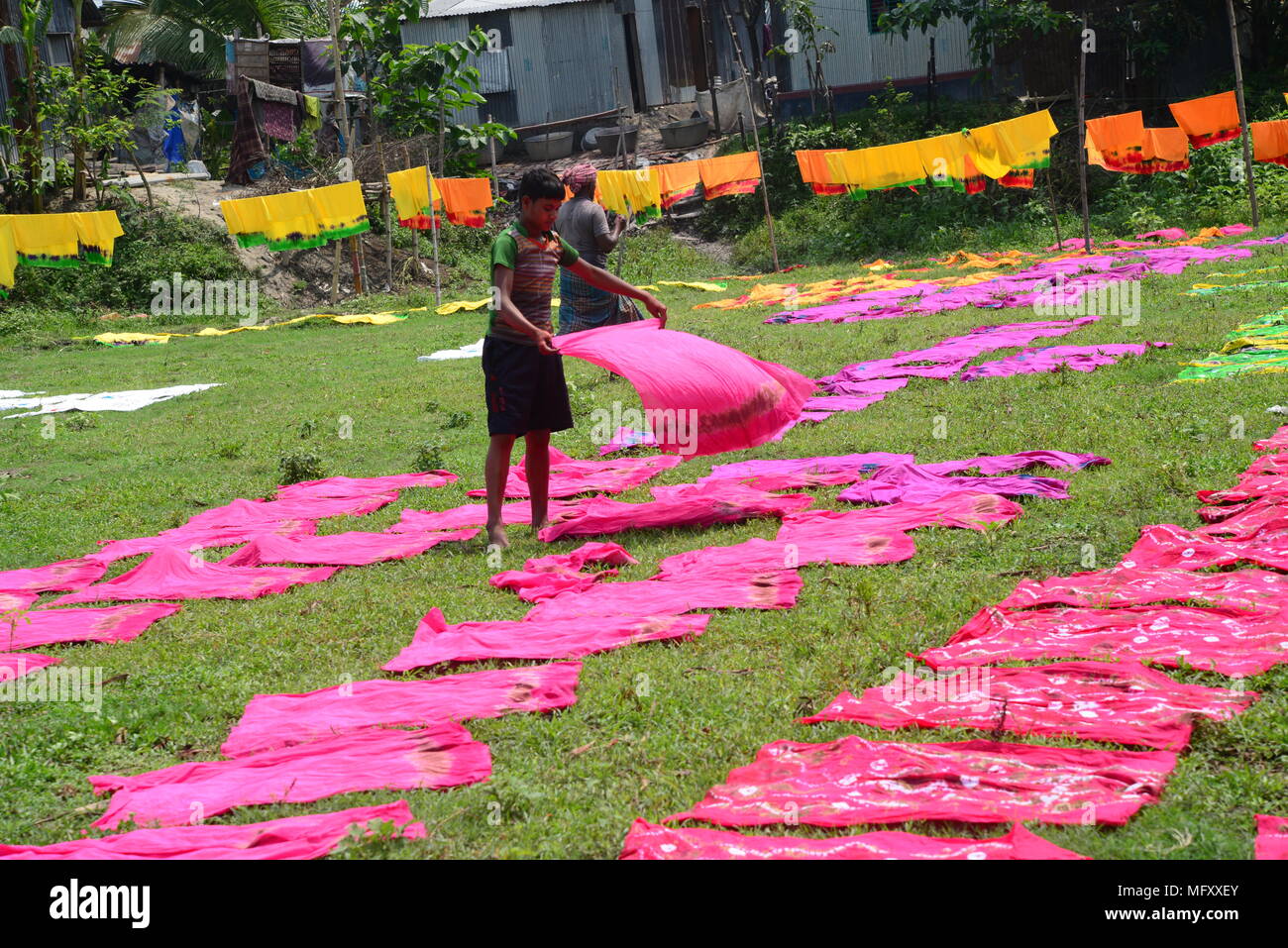 Bangladesh Cloth Dhaka Dry High Resolution Stock Photography and Images ...