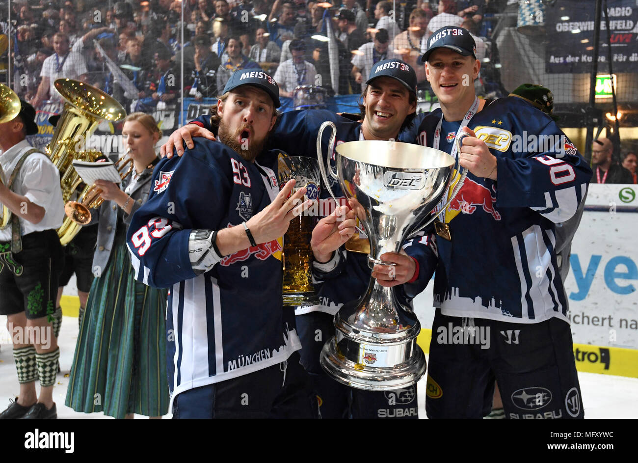 26 April 2018, Germany, Munich Ice hockey DEL, EHC Red Bull Munich