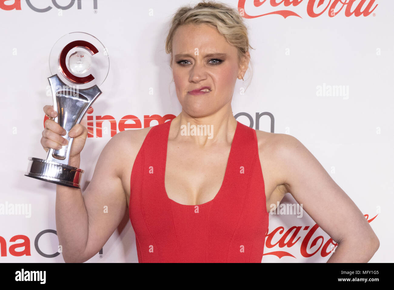 Kate McKinnon walks the red carpet before receiving the Comedy Star of the Year Award on the last night of CinemaCon 2018 inside Caesars Palace in Las Vegas, NV. Stock Photo