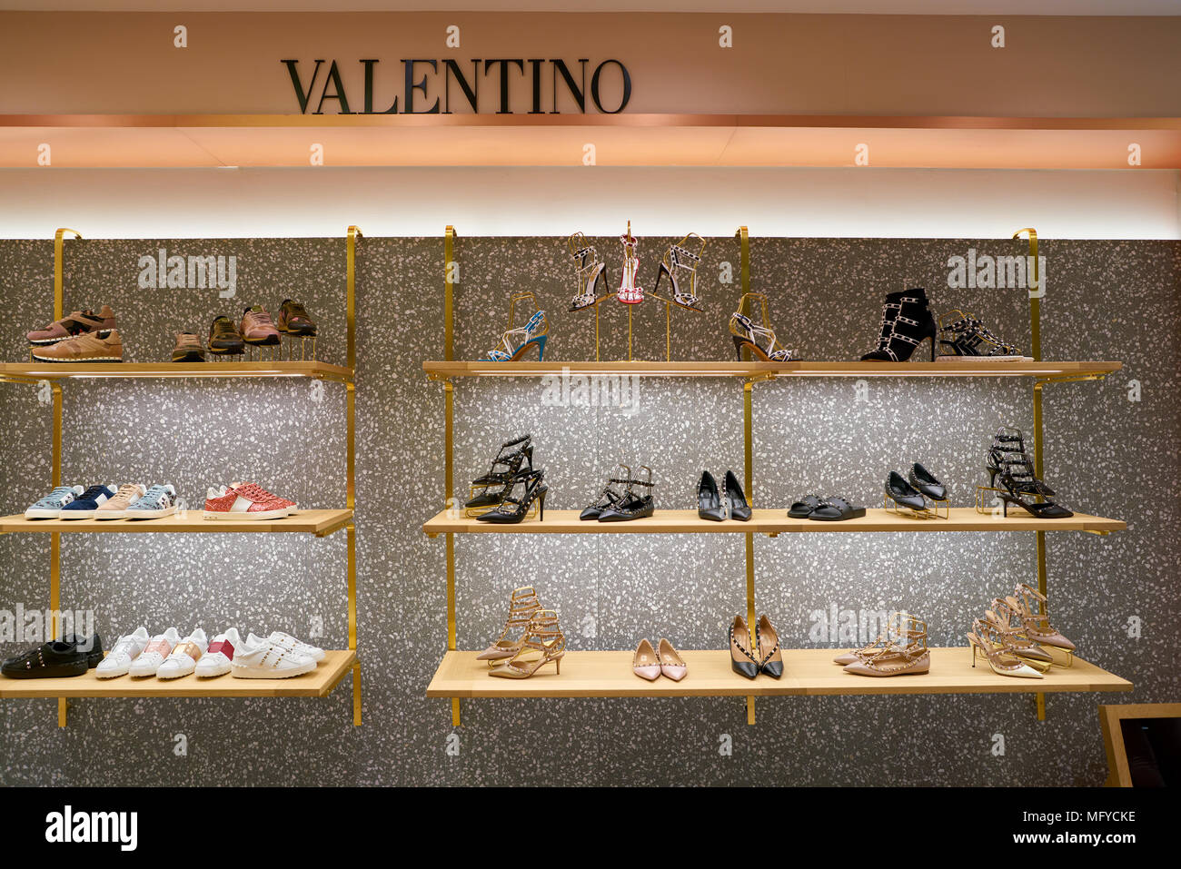 ROME, ITALY - CIRCA NOVEMBER, 2017: Valentino shoes on display at a second  flagship store of Rinascente in Rome Stock Photo - Alamy
