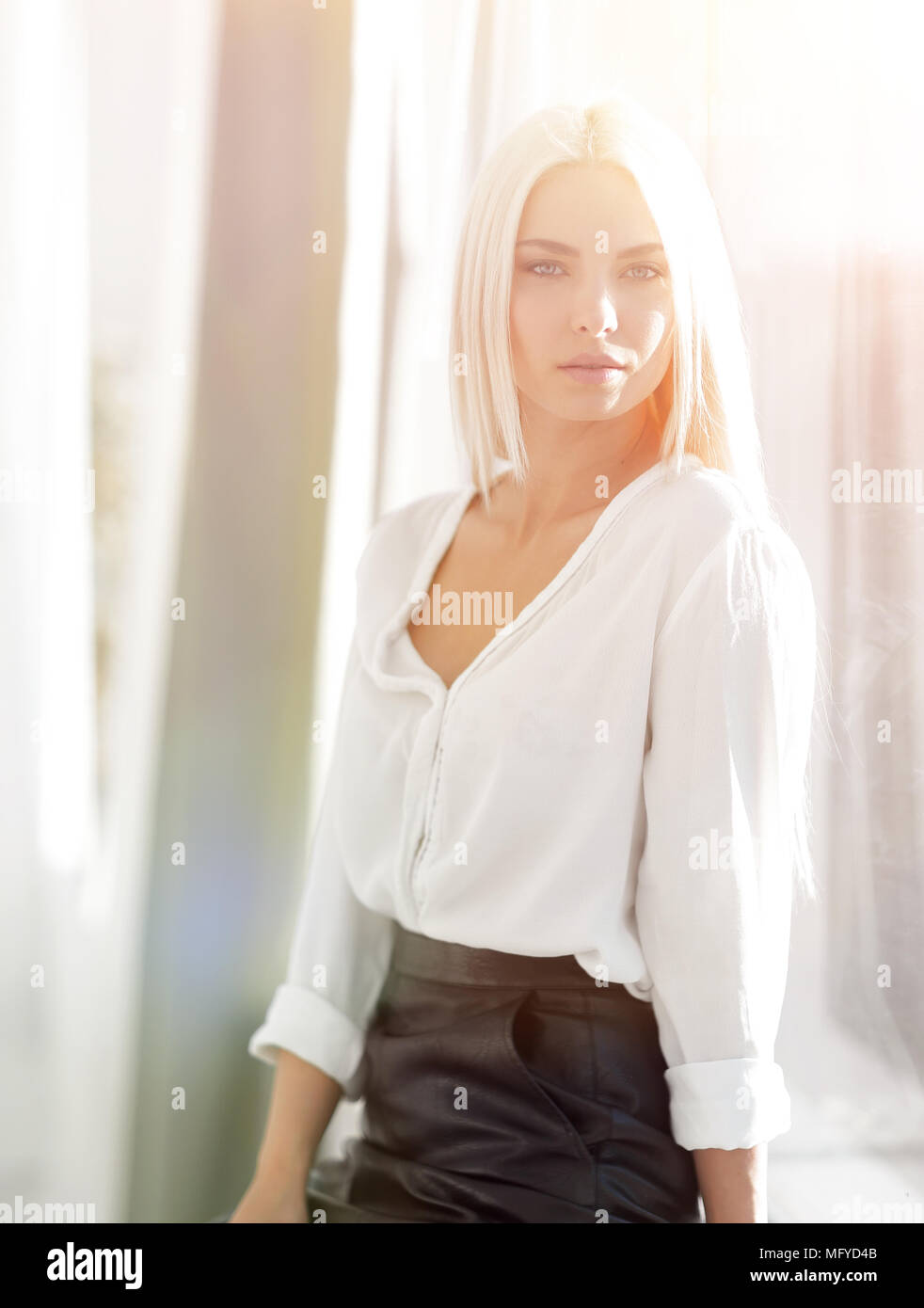portrait of a modern young business woman Stock Photo - Alamy
