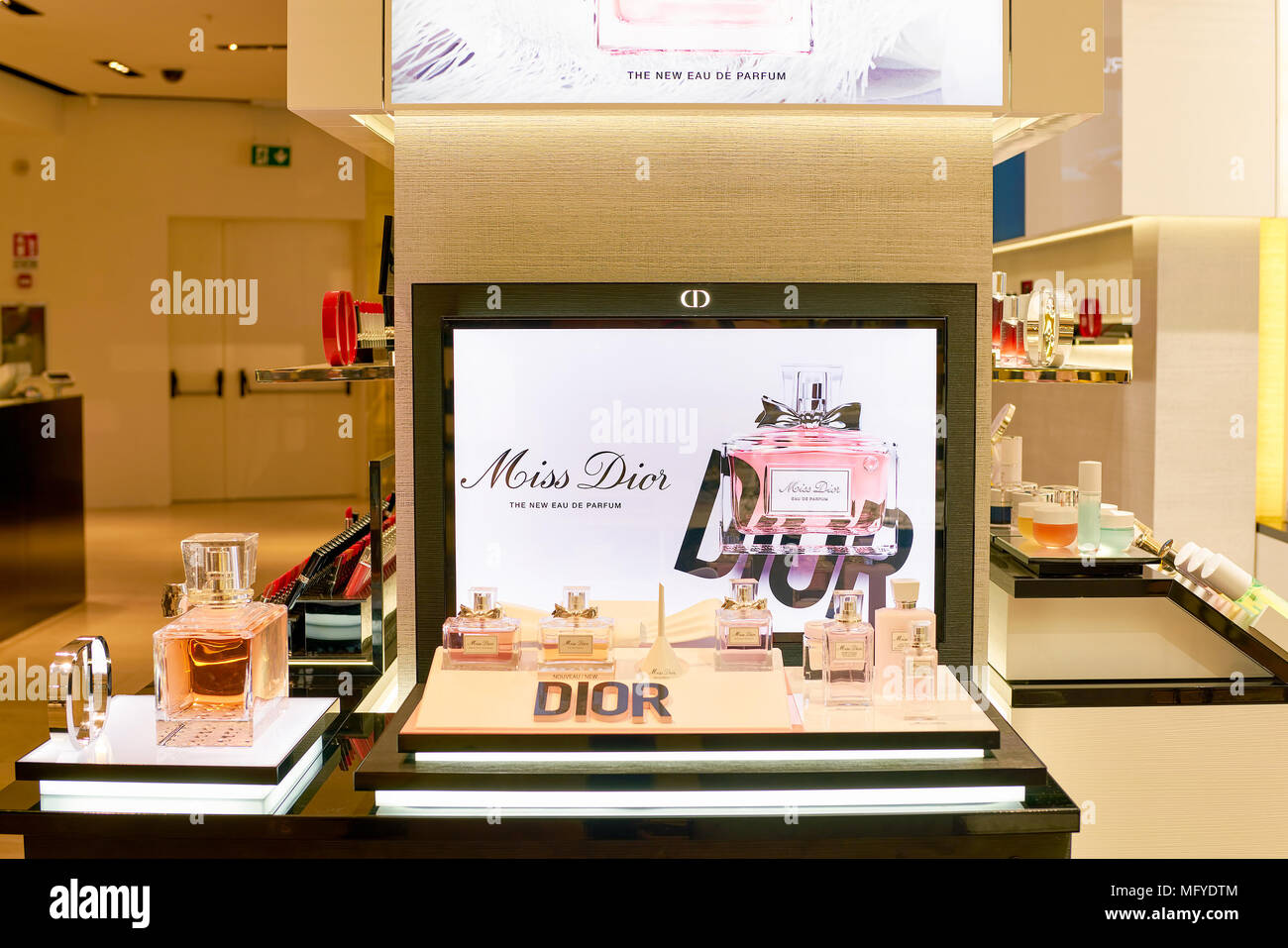 Miss dior perfume shop new arrivals