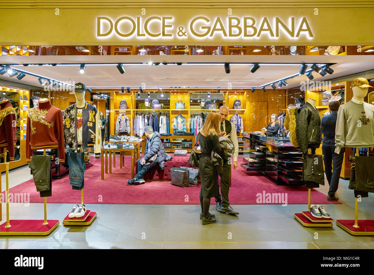 MILAN, ITALY - CIRCA NOVEMBER, 2017: Dolce & Gabbana store at Rinascente.  Rinascente is a collection of high-end stores Stock Photo - Alamy
