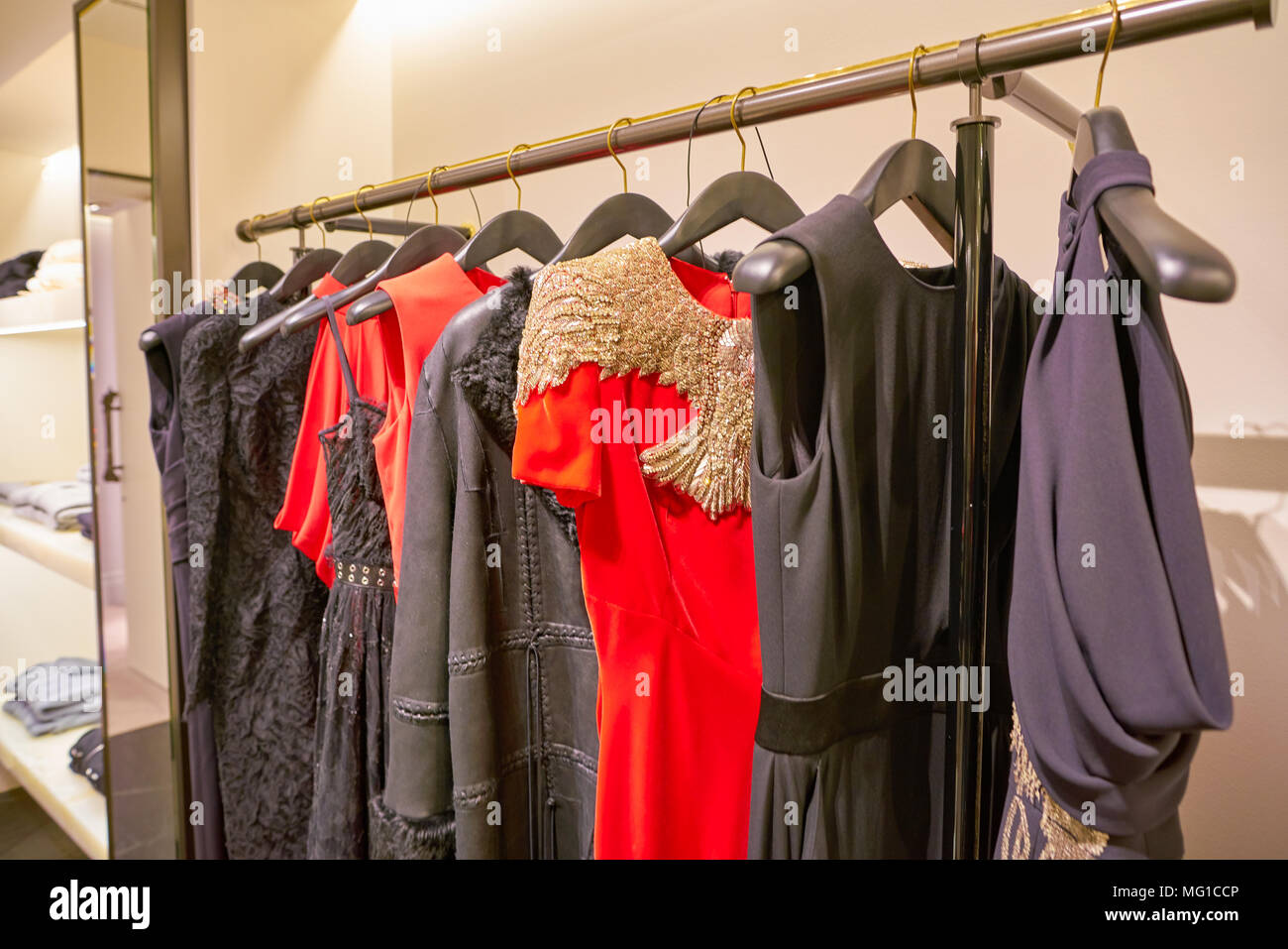 Mcqueen rinascente hotsell