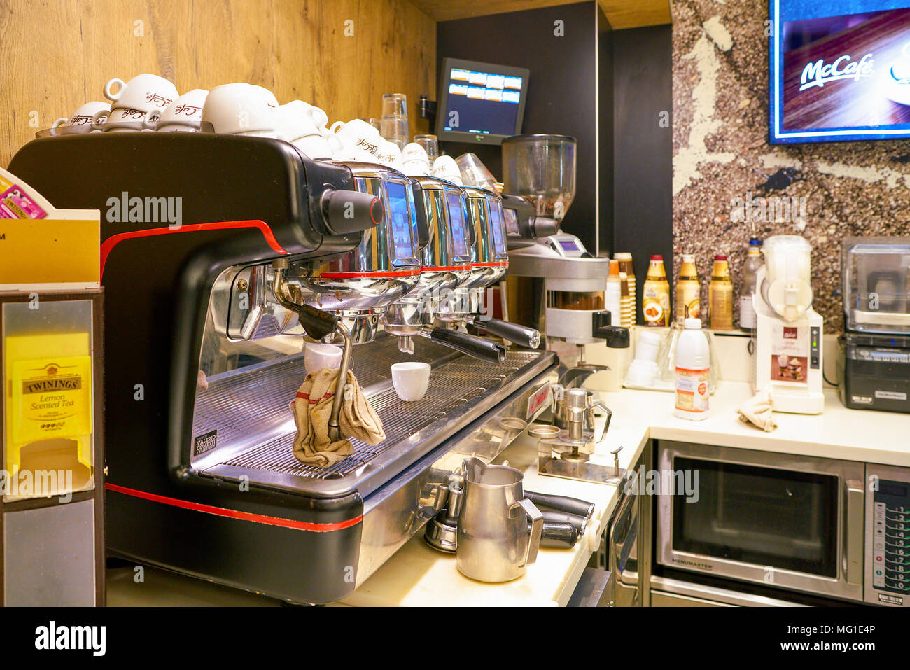 MILAN, ITALY - CIRCA NOVEMBER, 2017: coffee machine at McCafe coffeehouse  in Milan Stock Photo - Alamy