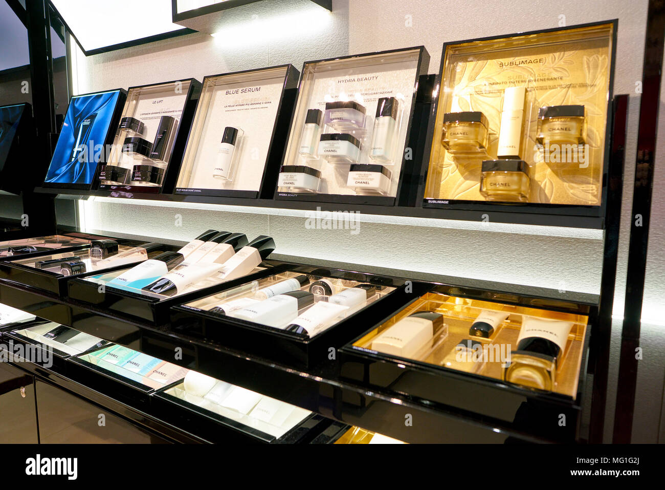 ROME, ITALY - CIRCA NOVEMBER, 2017: Chanel beauty products sit on display  at a second flagship store of Rinascente in Rome Stock Photo - Alamy