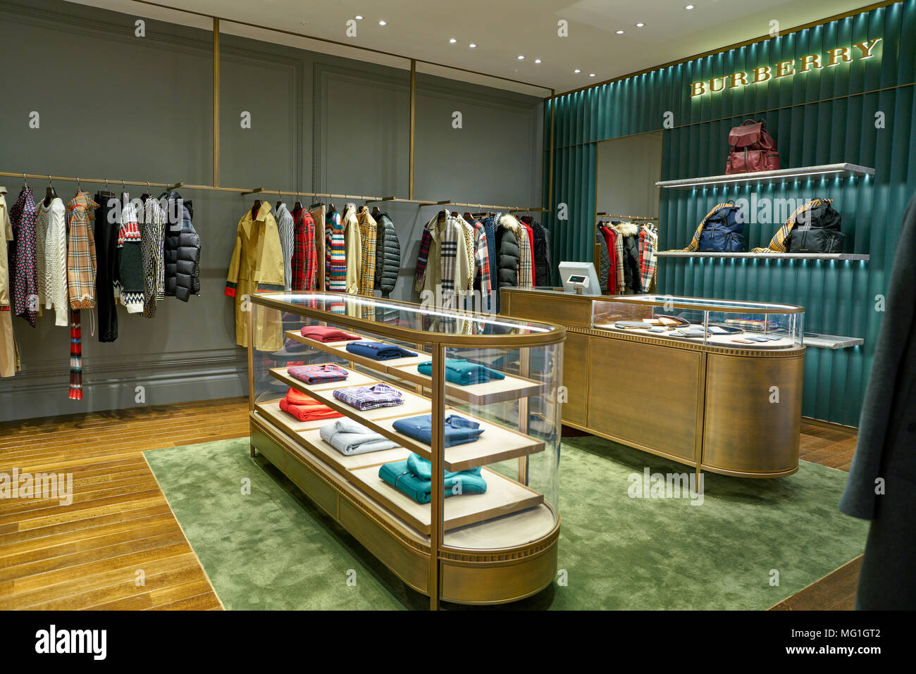 Burberry shopping store rome hi-res stock photography and images - Alamy