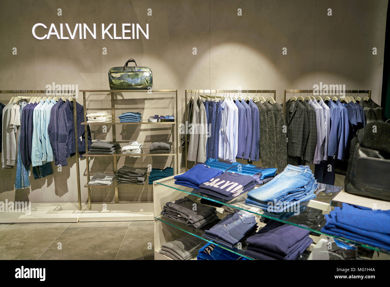 Retailer calvin klein hi-res stock photography and images - Alamy