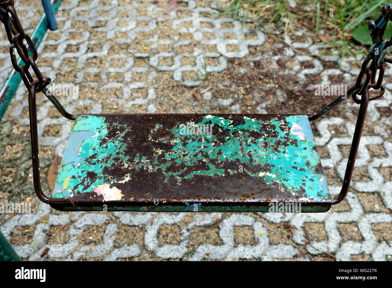 Old metal swing set hires stock photography and images Alamy