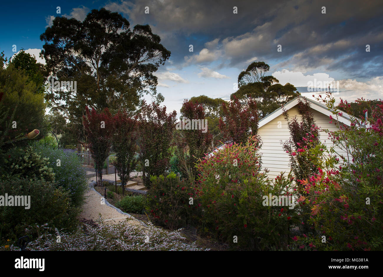 Macclesfield, Australia. 25th, Oct 2017.  House in Macclesfield, view of domestic garden, in the Adelaide Hills region, in the District Council of Mou Stock Photo