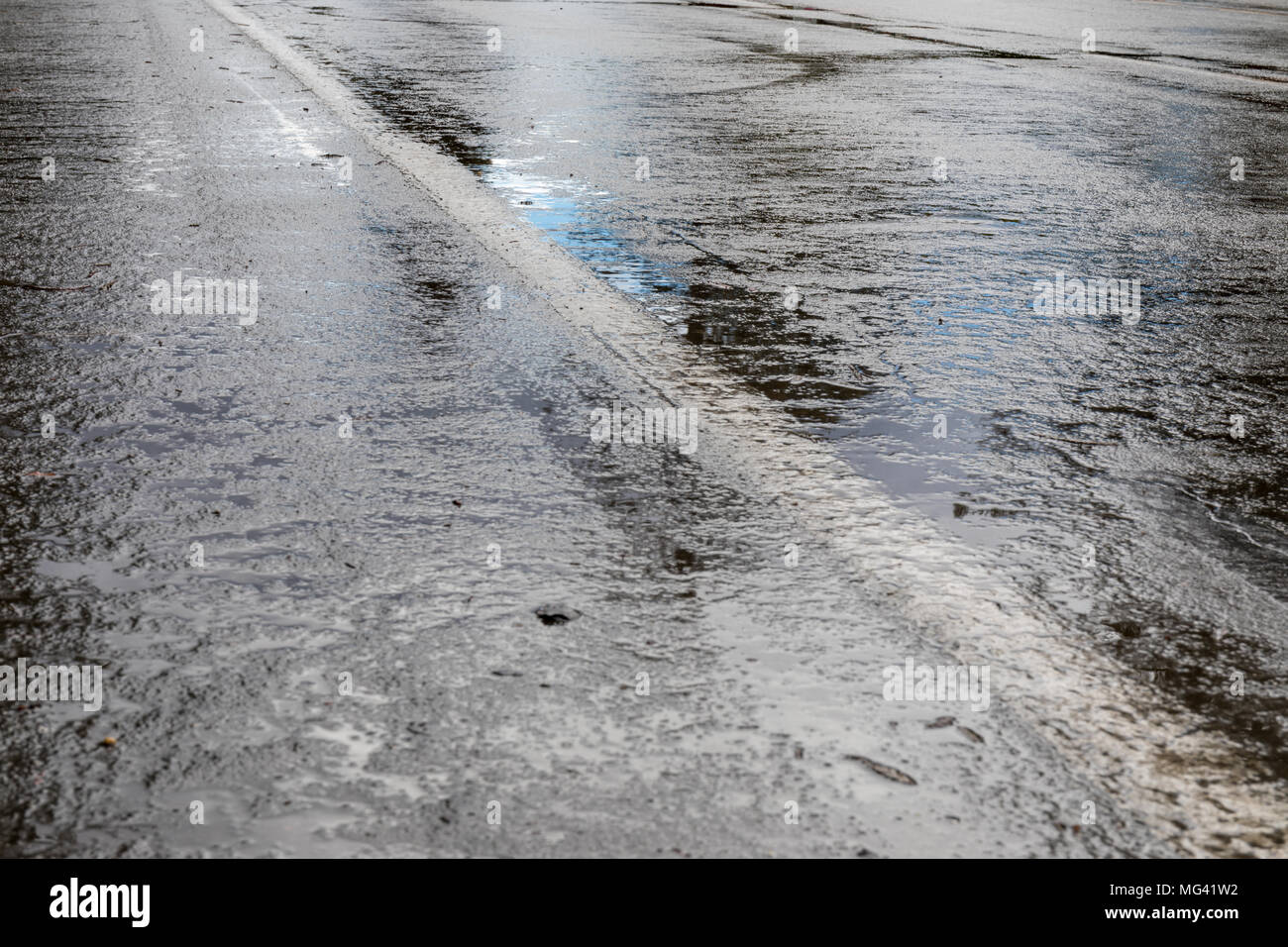 Wet pitch hi-res stock photography and images - Alamy