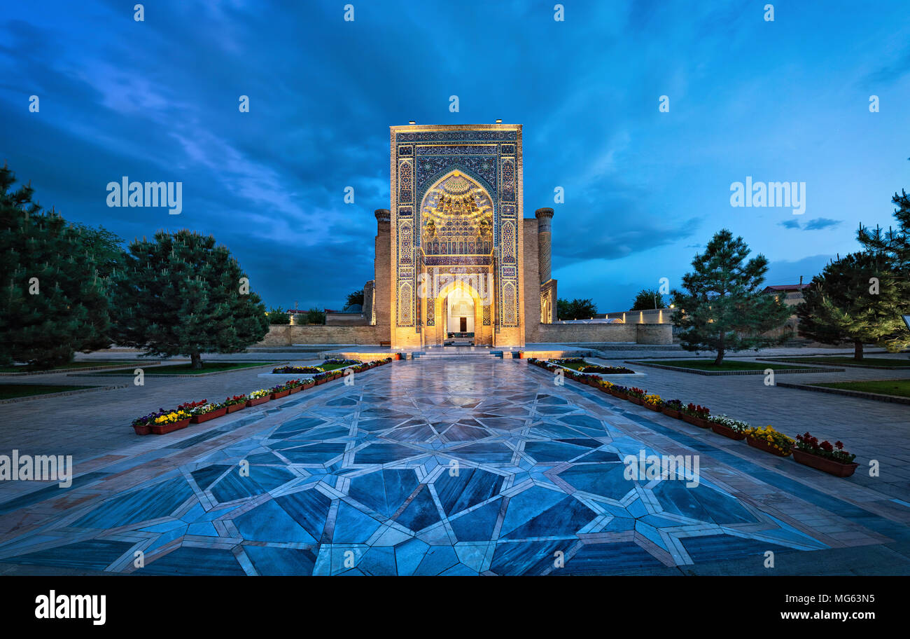 Entrance portal to Gur-e-Amir - a mausoleum of the Asian conqueror Timur (also known as Tamerlane) in Samarkand, Uzbekistan Stock Photo