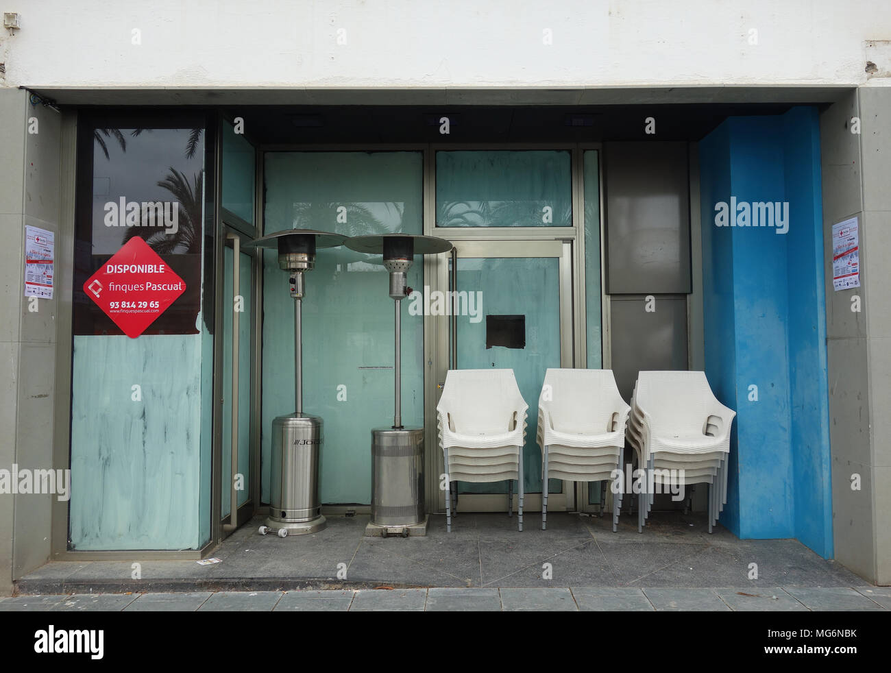 Bar shut hires stock photography and images Alamy