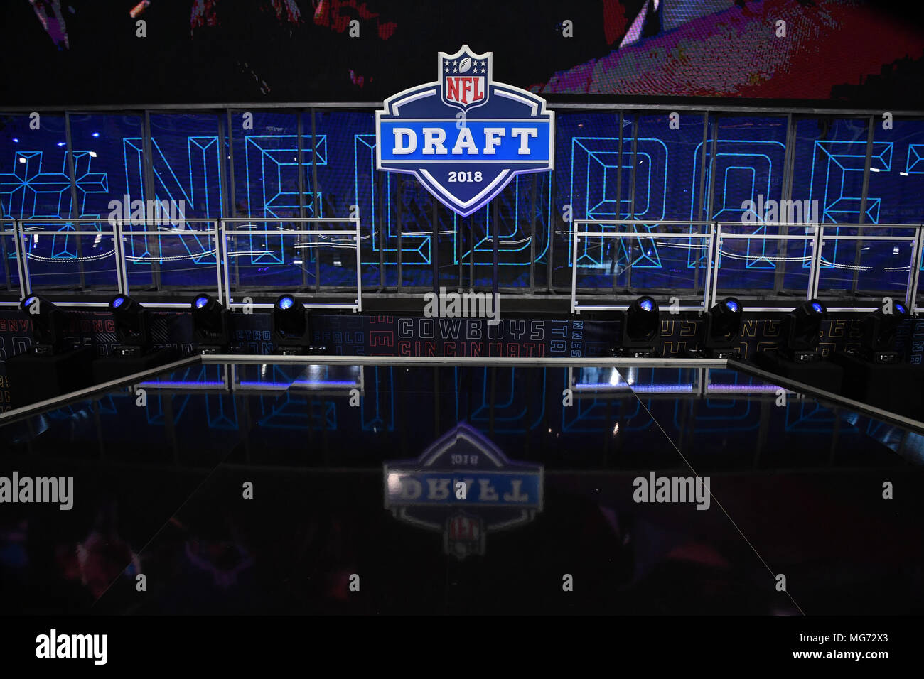 April 27, 2018: A Dallas Cowboys fan dresses up during the second round of  the 2018 NFL Draft at AT&T Stadium in Arlington, TX Albert Pena/CSM Stock  Photo - Alamy