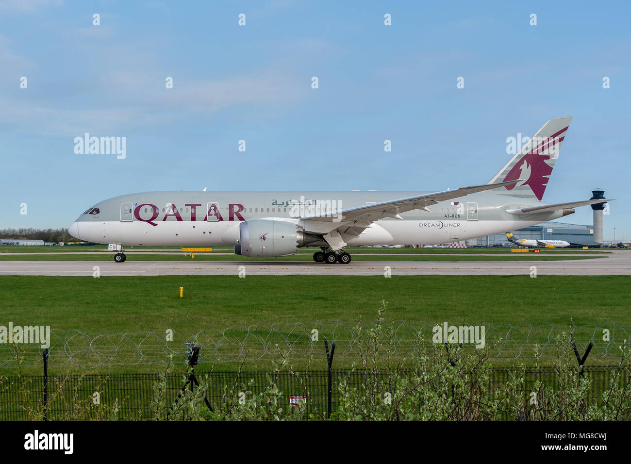 MANCHESTER, UNITED KINGDOM - APRIL 21st, 2018: Qatar airways Boeing 787 Dreamliner ready to depart at Manchester Airport Stock Photo