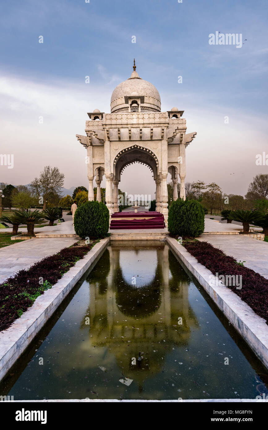 reflection-of-bara-dari-at-f9-park-islamabad-pakistan-stock-photo-alamy