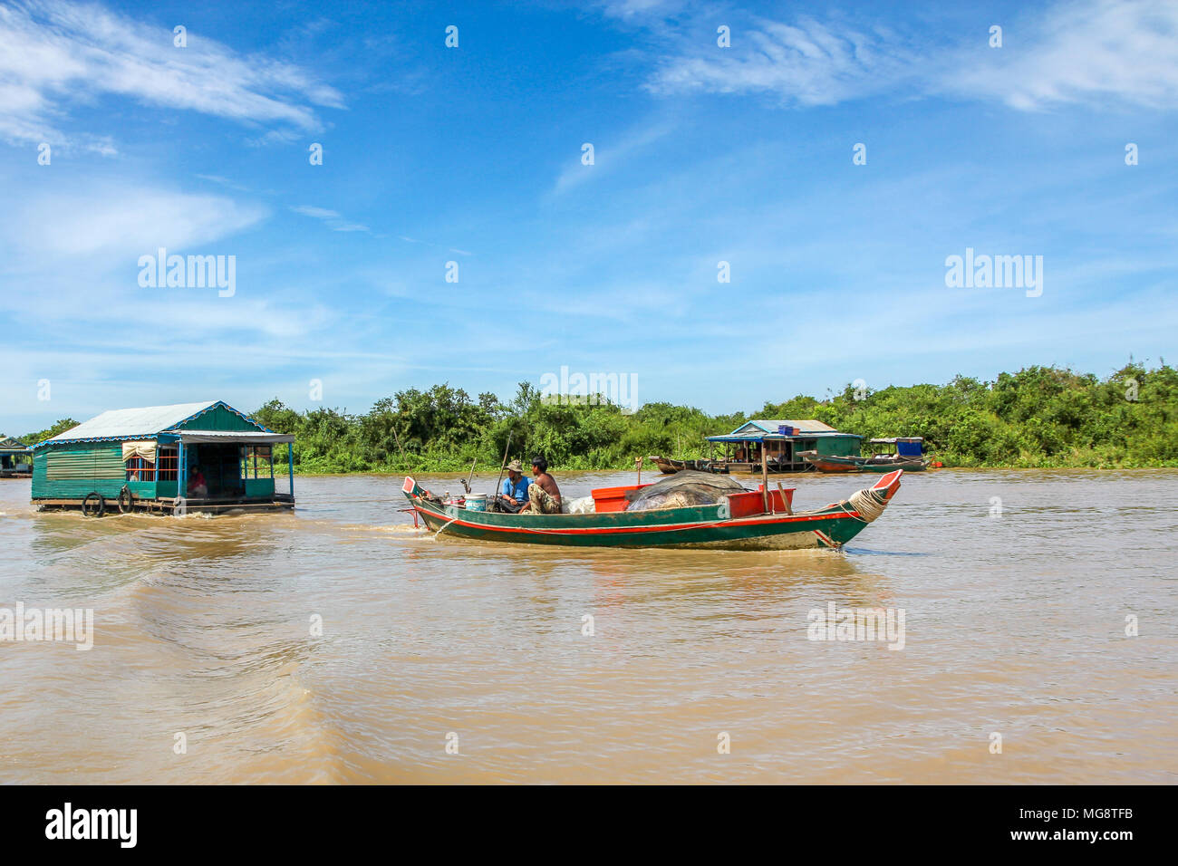 Moving home on the Great Lake of Tonle Sap Cambodia Stock Photo