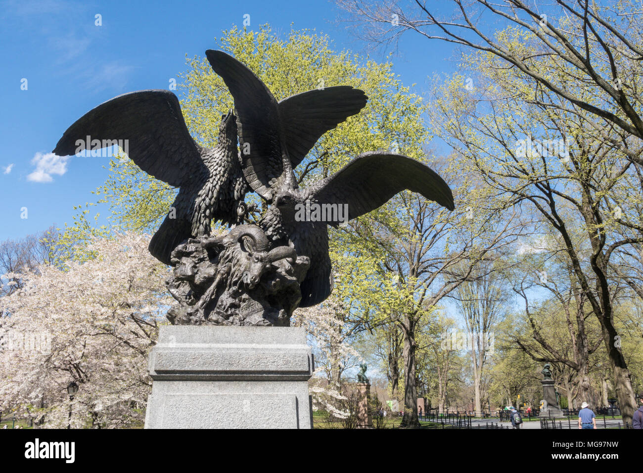 Eagle Statue Nyc Stock Photos & Eagle Statue Nyc Stock Images Alamy