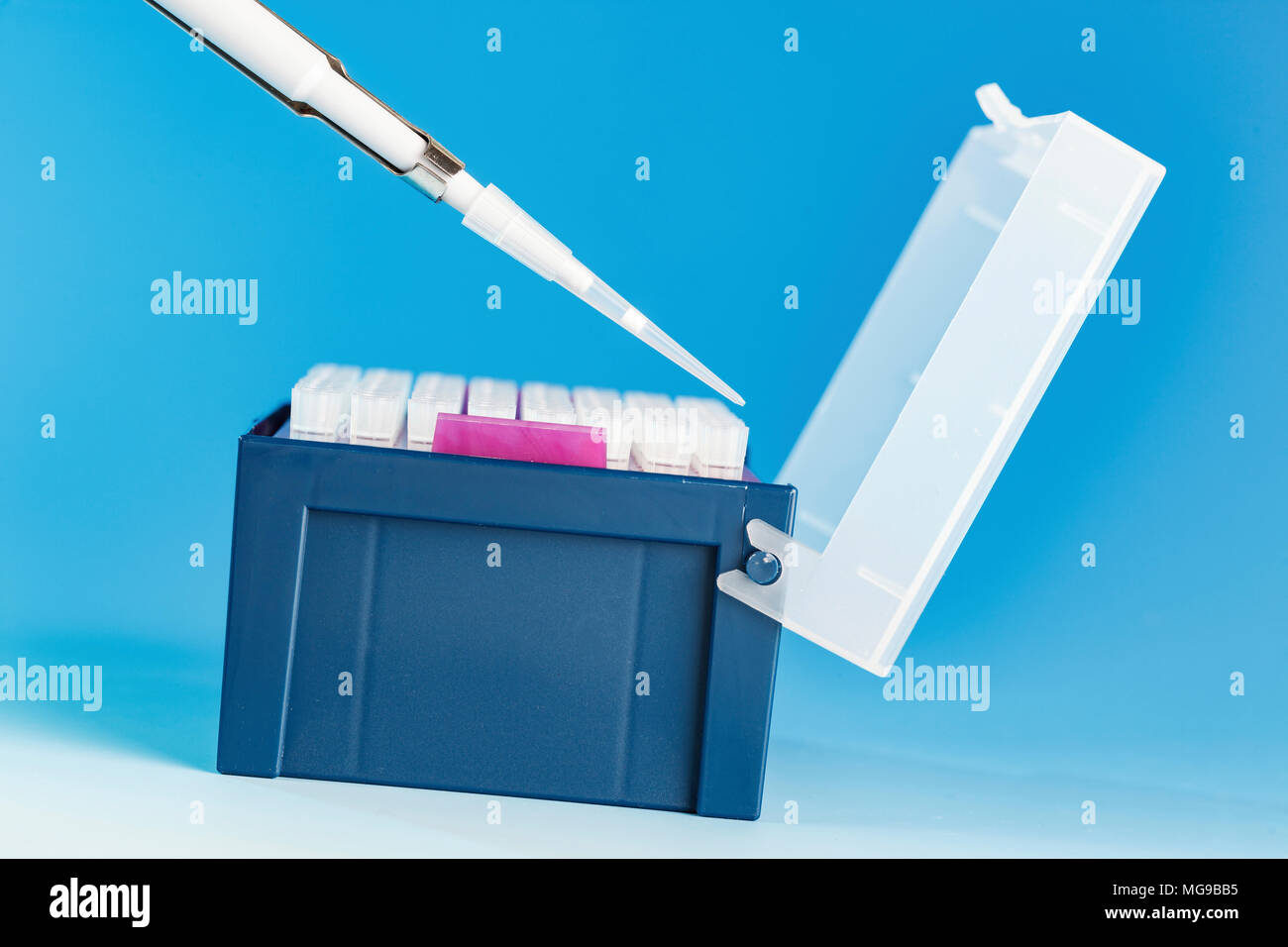 Pipette tips hires stock photography and images Alamy