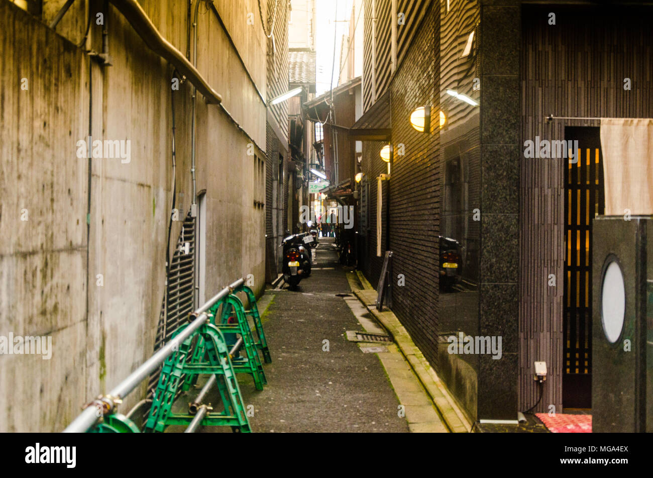 An empty small and narrow alley in Tokyo Stock Photo