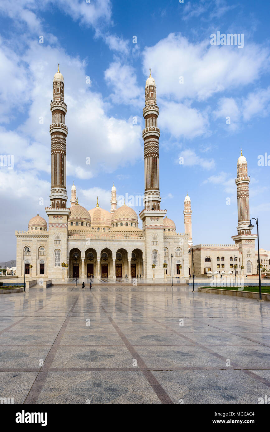 Al Saleh Mosque Sanaa Yemen Stock Photo Alamy